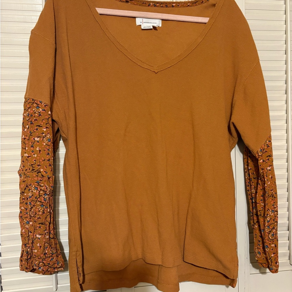 Anthropologie orange floral Long Sleeve Top! Size medium